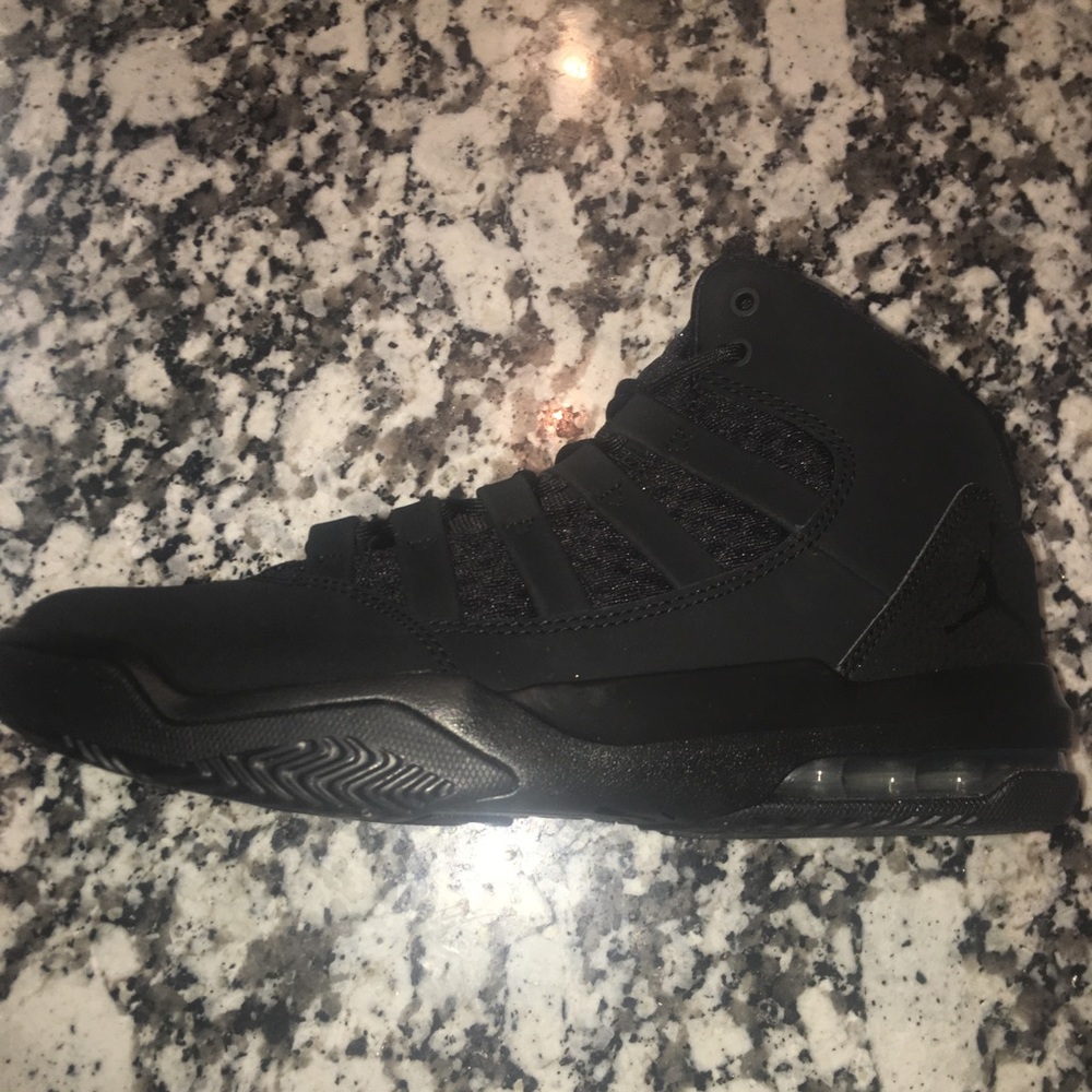 Jordan Max Aura
